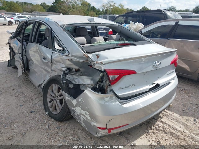 Hyundai SONATA SE 2016 5NPE24AF3GH343358 Image 3