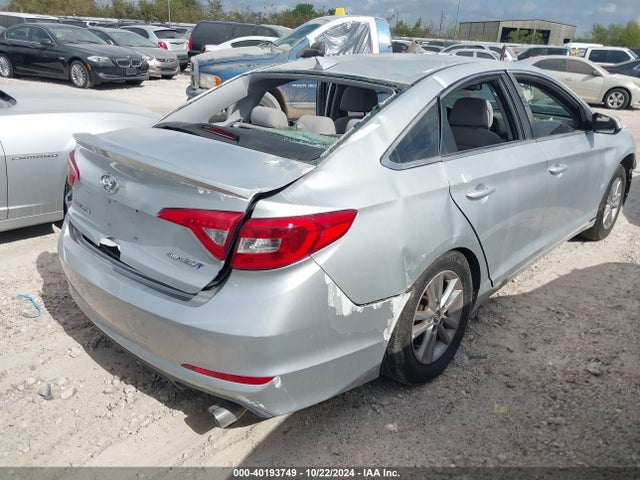 Hyundai SONATA SE 2016 5NPE24AF3GH343358 Image 4