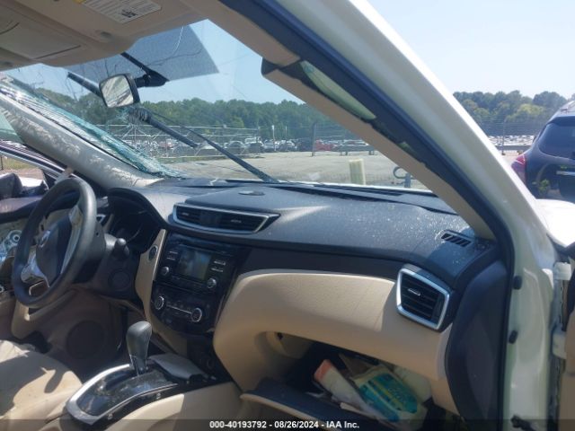 KNMAT2MT0GP684030 Nissan ROGUE SV