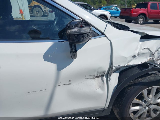 Nissan ROGUE SV 2017 KNMAT2MV2HP531149 Image 12