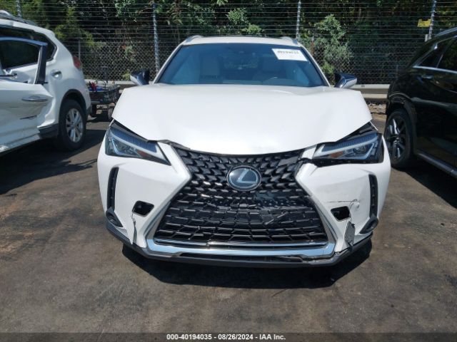 JTHY3JBH5K2004294 Lexus UX 200