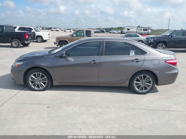 4T1BF1FK4GU227549 Toyota CAMRY SE