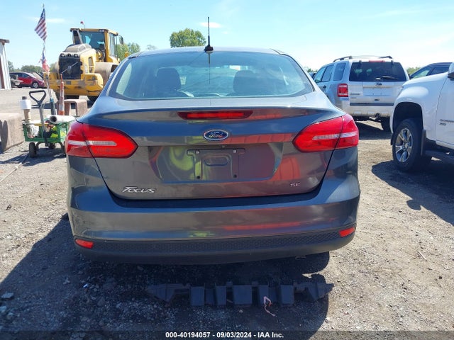 Ford FOCUS SE 2017 1FADP3F24HL315858 Image 17