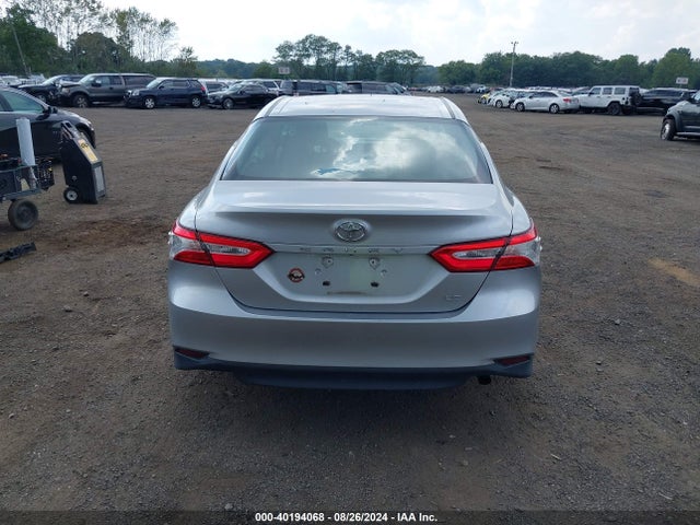 Toyota CAMRY LE 2018 4T1B11HK1JU083364 Image 16