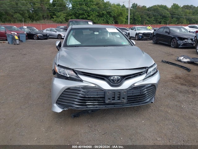 Toyota CAMRY LE 2018 4T1B11HK1JU083364 Image 6
