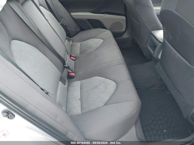 Toyota CAMRY LE 2018 4T1B11HK1JU083364 Image 8