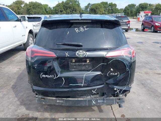 Toyota Rav4 Xle 2018 2T3WFREV6JW447141 Image 16