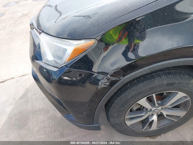 Toyota Rav4 Xle 2018 2T3WFREV6JW447141 Image 17