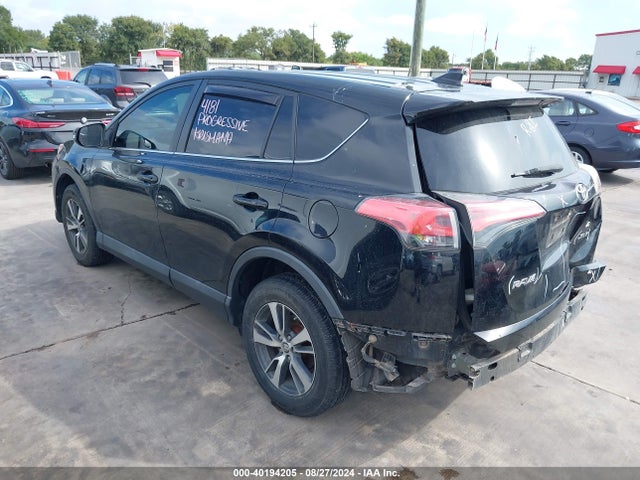 Toyota Rav4 Xle 2018 2T3WFREV6JW447141 Image 3