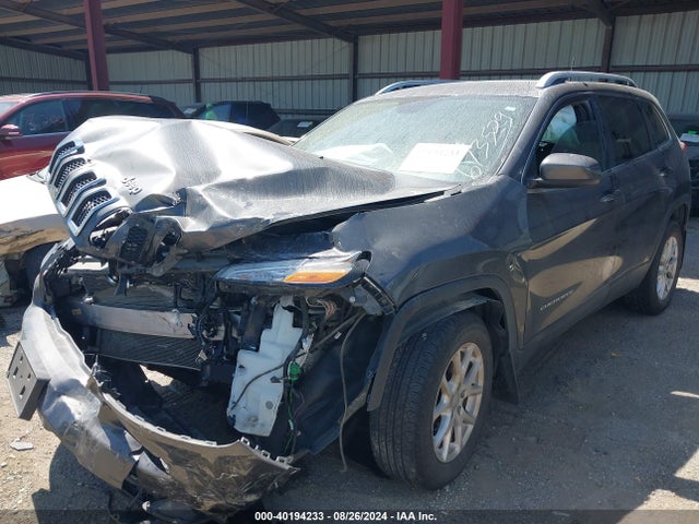 1C4PJMCS0HW588569 Jeep Cherokee Latitude 4x4