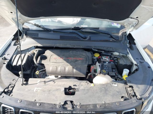 3C4NJDBBXKT628498 Jeep Compass Latitude 4x4