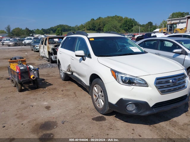 Subaru Outback 2.5i Premium 2015 4S4BSBCC6F3262130 Image 1