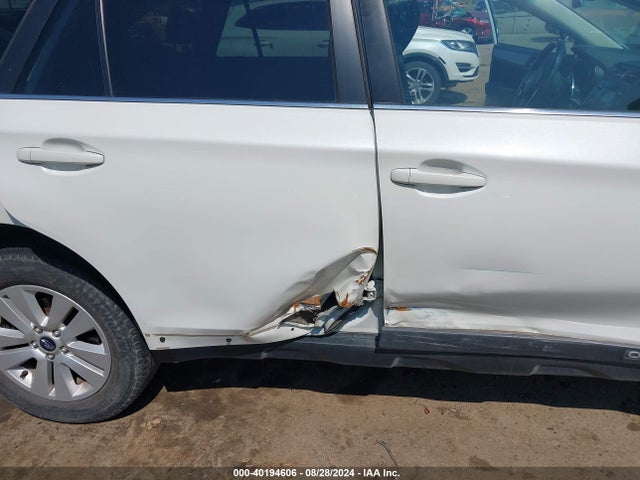 Subaru Outback 2.5i Premium 2015 4S4BSBCC6F3262130 Image 6