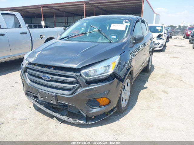 Ford ESCAPE S 2017 1FMCU0F77HUC00198 Image 2