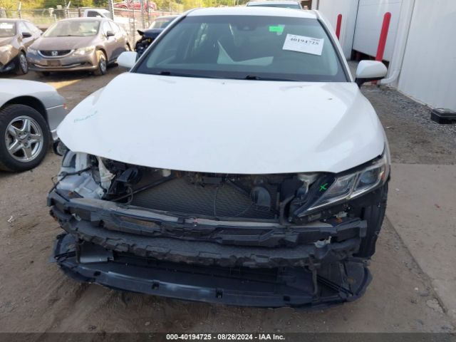 4T1B31HK9JU500322 Toyota Camry Hybrid Le