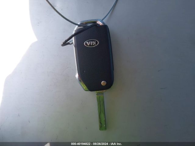 KNDPMCAC7N7013839 KIA Sportage Lx