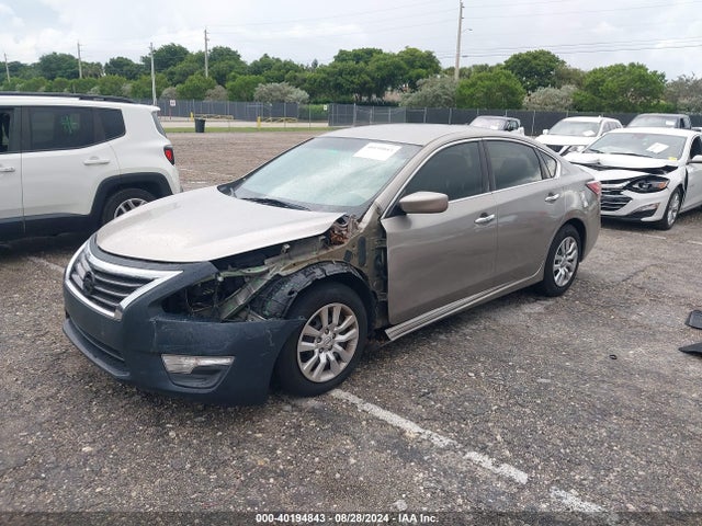 Nissan Altima 2.5 S 2015 1N4AL3AP3FN911935 Image 2