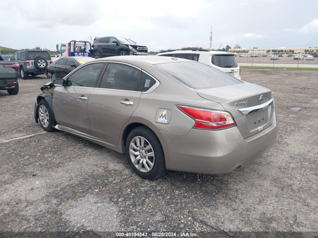 Nissan Altima 2.5 S 2015 1N4AL3AP3FN911935 Image 3