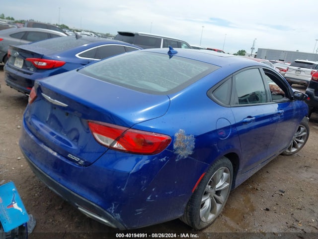 Chrysler 200 S 2015 1C3CCCBG0FN613672 Image 4