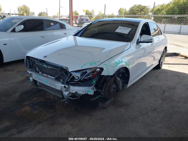 WDDZF4KB9KA576877 Mercedes-Benz E 300 4matic