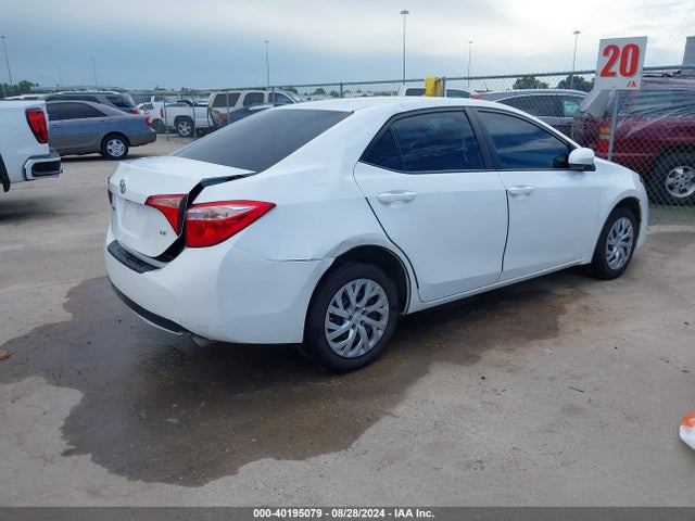 Toyota COROLLA LE 2017 5YFBURHE0HP721812 Image 4