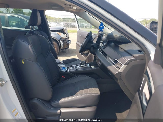 2022 MITSUBISHI OUTLANDER JA4J4UA89NZ081274 Photo 4