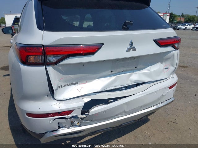 2022 MITSUBISHI OUTLANDER JA4J4UA89NZ081274 Photo 5