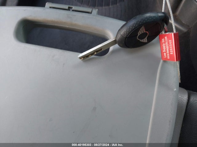 2006 MINI COOPER S WMWRH33526TF87463 Photo 10
