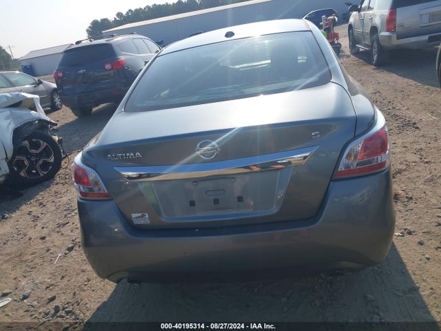 Nissan Altima 2.5 S 2015 1N4AL3AP1FC167084 Image 16
