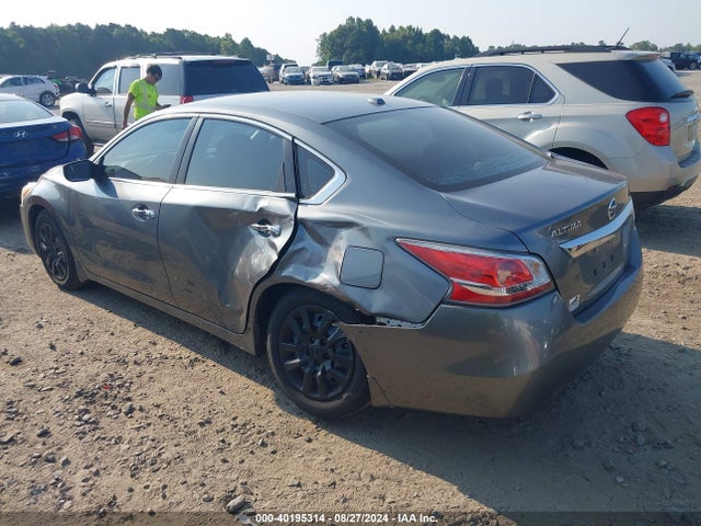 Nissan Altima 2.5 S 2015 1N4AL3AP1FC167084 Image 3
