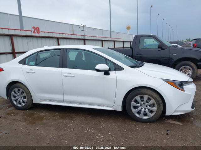 Toyota COROLLA LE 2021 5YFEPMAE3MP257894 Image 13