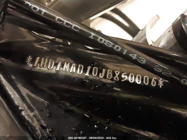 2018 HARLEY-DAVIDSON FLHTCUTG 1HD1MAD10JB850006 Photo 9