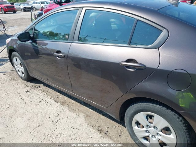 3KPFK4A70JE187594 KIA FORTE LX
