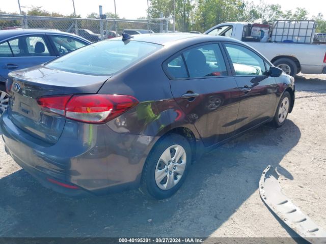 3KPFK4A70JE187594 KIA FORTE LX