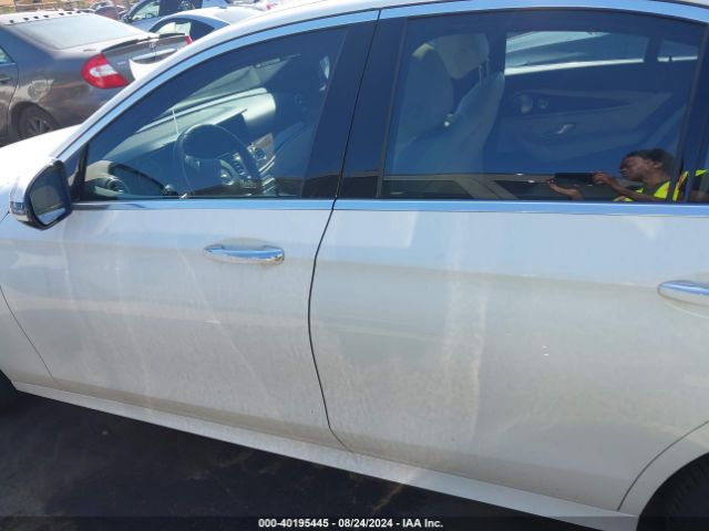 WDDZF4JB0HA054701 Mercedes-Benz E 300