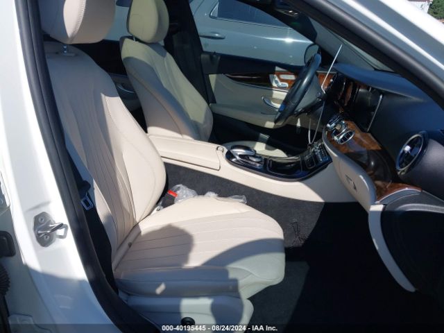 WDDZF4JB0HA054701 Mercedes-Benz E 300