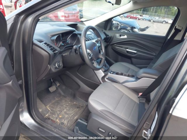 1FMCU9G9XGUB50450 Ford ESCAPE SE