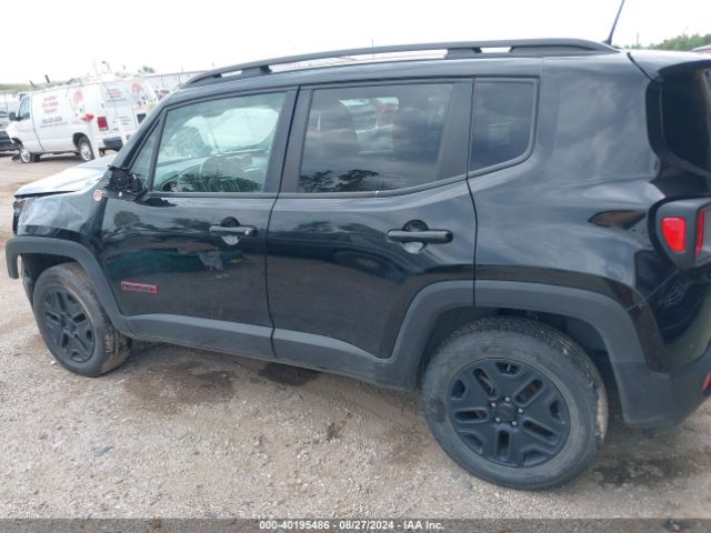 ZACCJBCB5JPH91639 Jeep Renegade Trailhawk 4x4