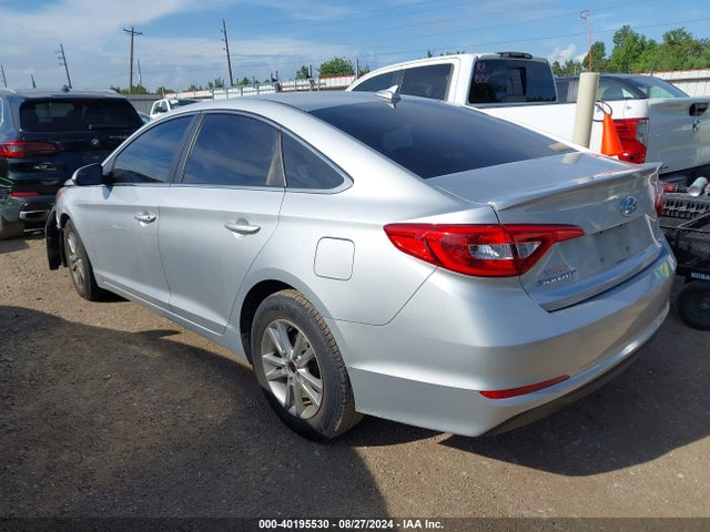 Hyundai SONATA SE 2016 5NPE24AF8GH414845 Image 3