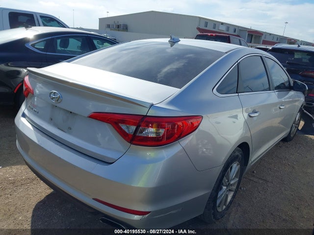 Hyundai SONATA SE 2016 5NPE24AF8GH414845 Image 4