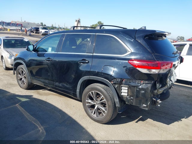 Toyota Highlander Le Plus 2017 5TDZZRFH3HS224192 Image 3