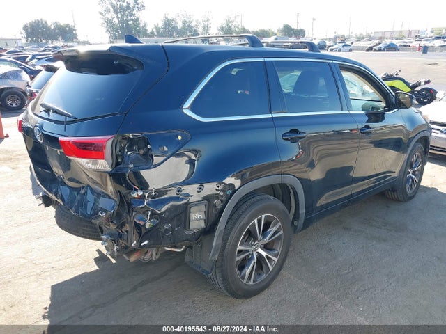 Toyota Highlander Le Plus 2017 5TDZZRFH3HS224192 Image 4