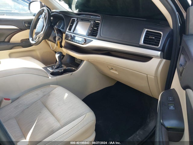 Toyota Highlander Le Plus 2017 5TDZZRFH3HS224192 Image 5
