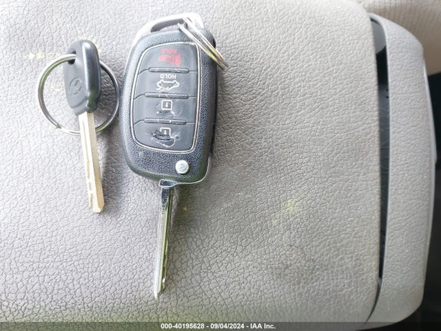 Hyundai SONATA SE 2017 5NPE24AF6HH452396 Image 11