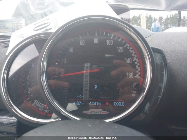 2019 MINI CLUBMAN WMWLV9C5XK2H66660 Photo 6