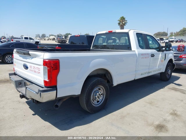 Ford F-250 Xl 2018 1FT7X2A62JEC79528 Image 4