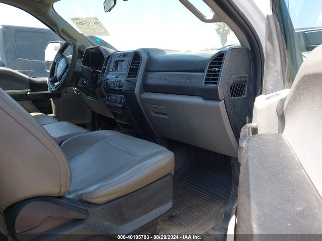 Ford F-250 Xl 2018 1FT7X2A62JEC79528 Image 5