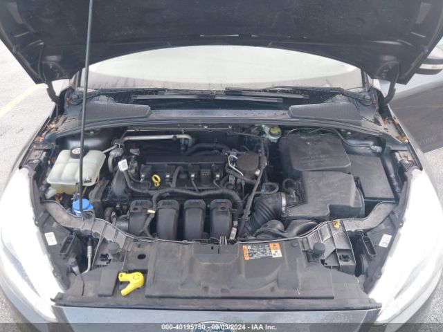 1FADP3K24FL301333 Ford FOCUS SE
