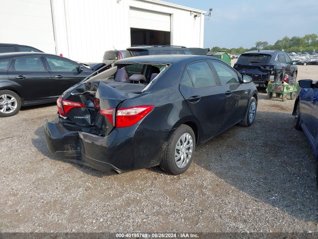Toyota COROLLA LE 2018 5YFBURHE5JP820258 Image 4