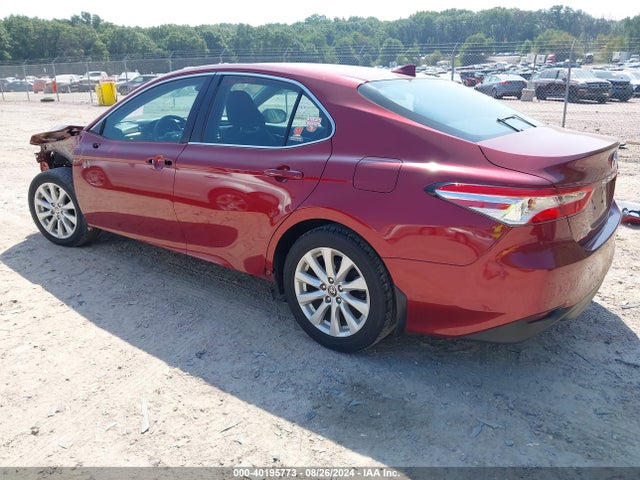Toyota CAMRY LE 2020 4T1C11AK1LU368485 Image 3